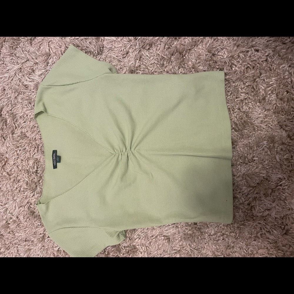 Light green scrunch cropped tank!!